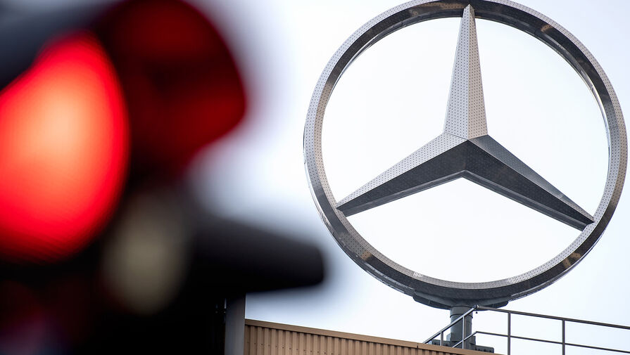 Путин разрешил Автодому купить дочерний банк Mercedes-Benz
